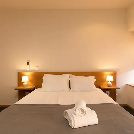 Peach Hostel & Suites-3